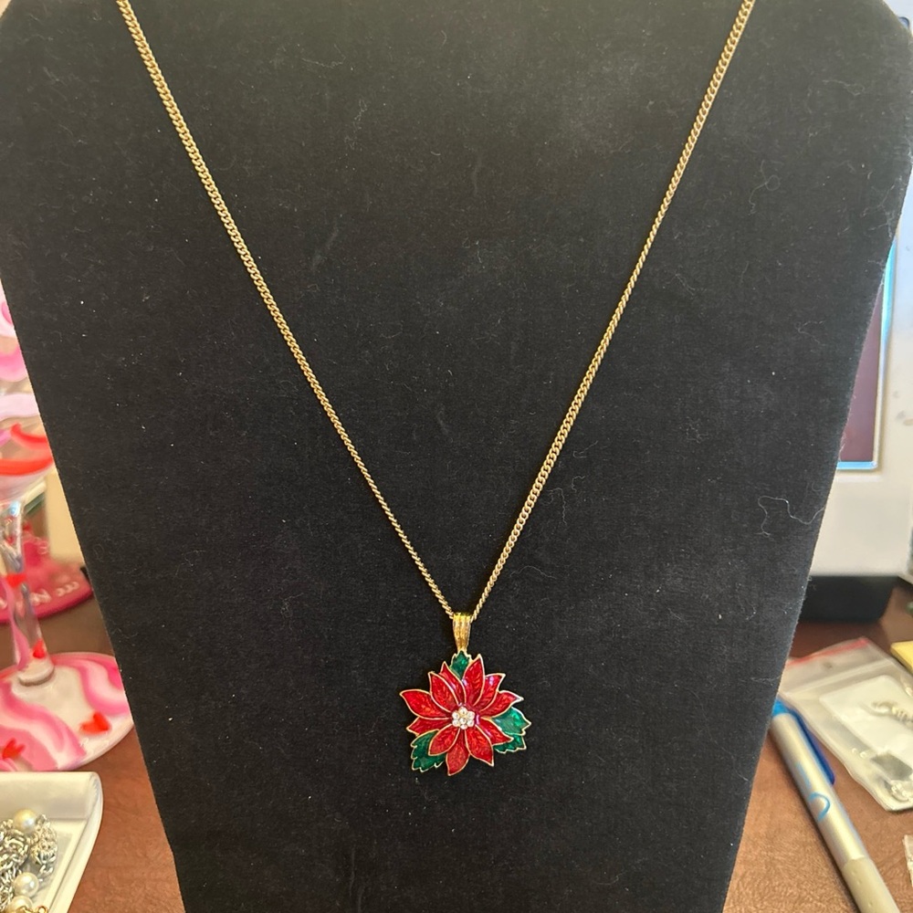 Vintage Poinsettia Pendant Necklace on Gold Tone